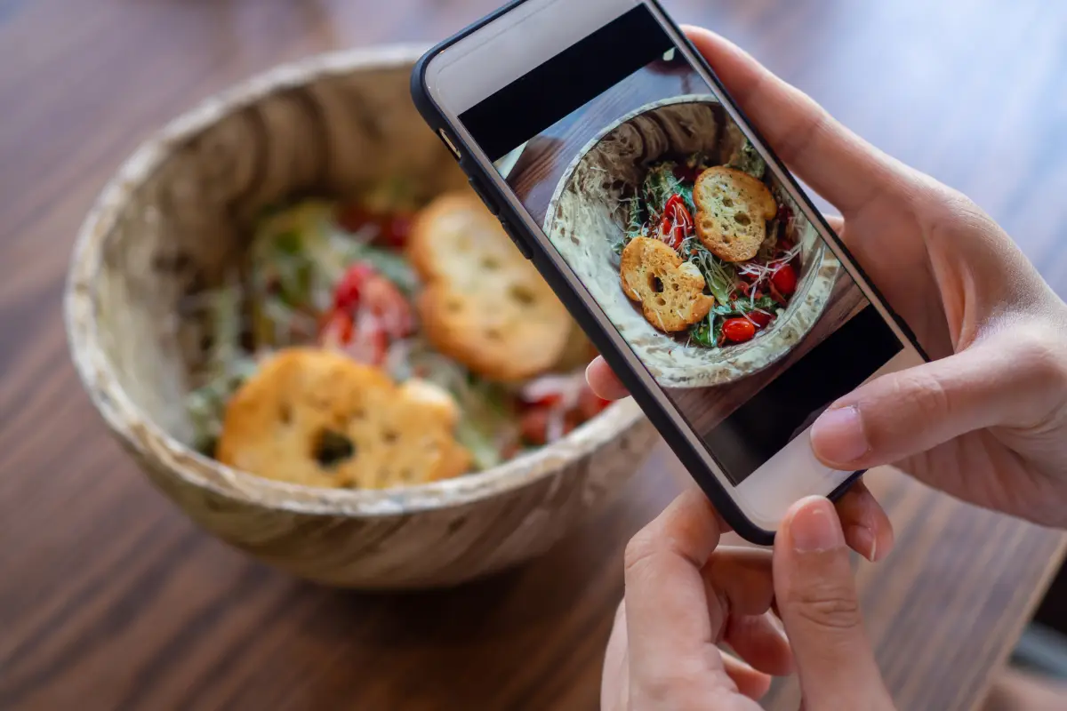 How to Lighten the Mental Load of Tracking Your Food (Without Giving Up Your Progress)