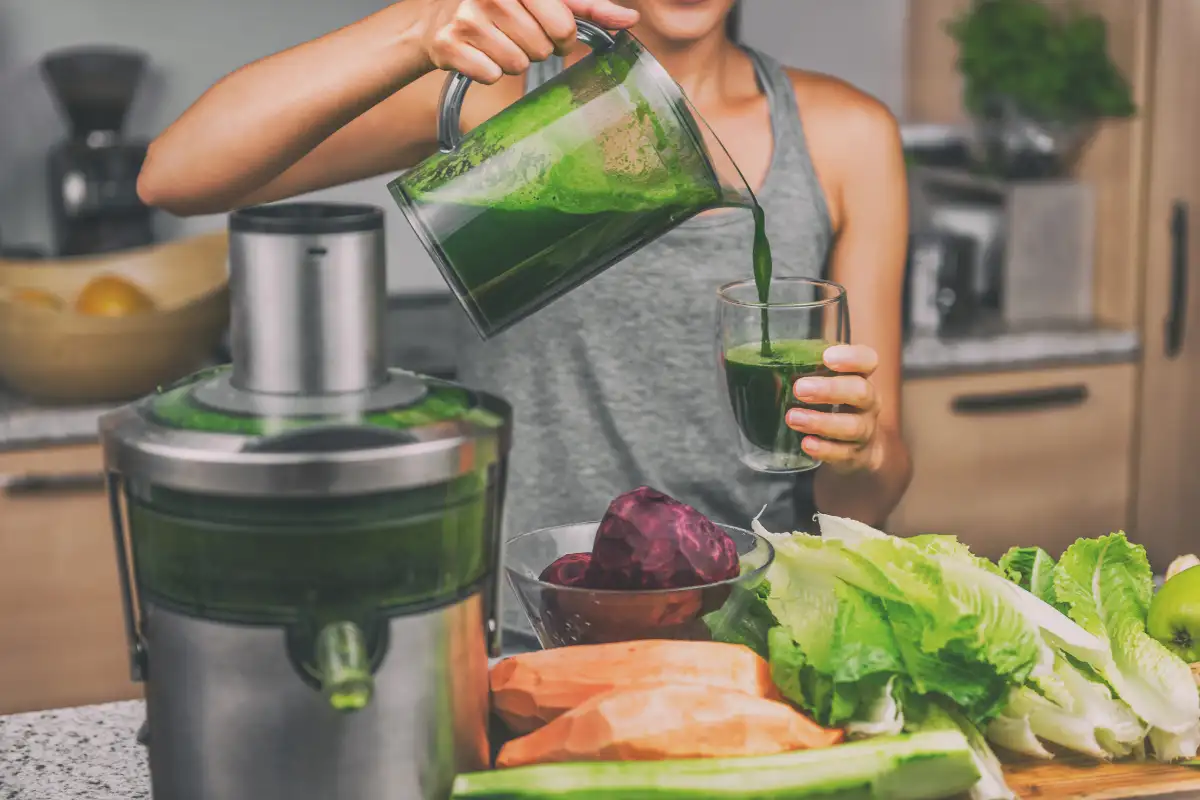 4 Reasons You Don't Need A Weight Loss Cleanse
